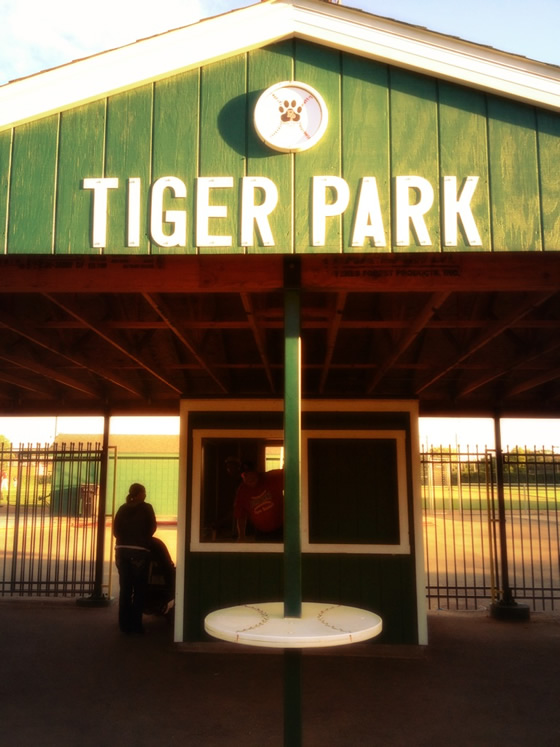 Tiger_Park_entrance